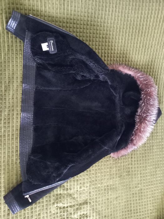 Дублянка жіноча з натуральної шкіри та хутра