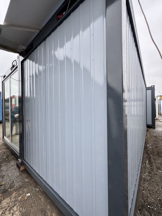 Kontener biurowy socjalny budowlany przeszklony handlowy