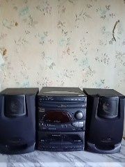 Продам музикальний центр залишилась тільки голова
