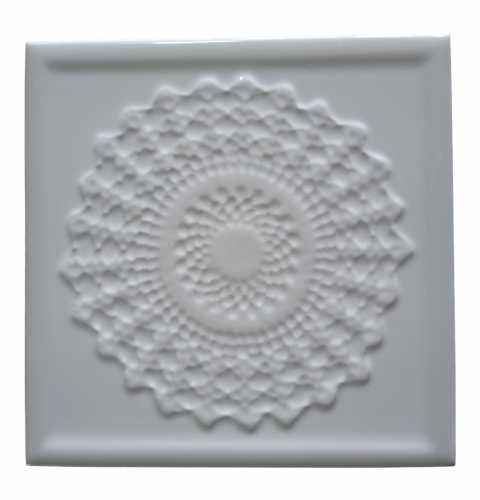 Biała błyszcząca koronka ceramiczna 20x20