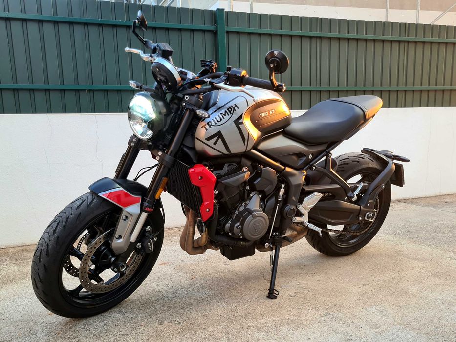 Triumph Trident 660