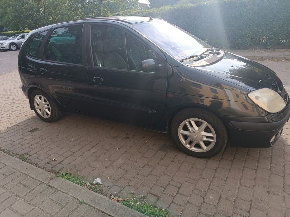 Renault Scenik |