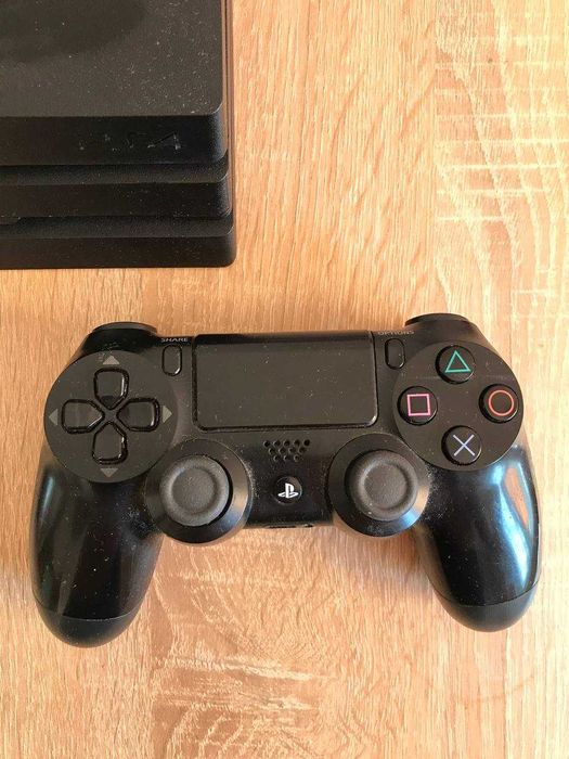 PS4 Pro 1TB 3-я ревизия (CUH-72xx) — Самая тихая версия! + 2 джойстика + 4 топовые игры в подарок