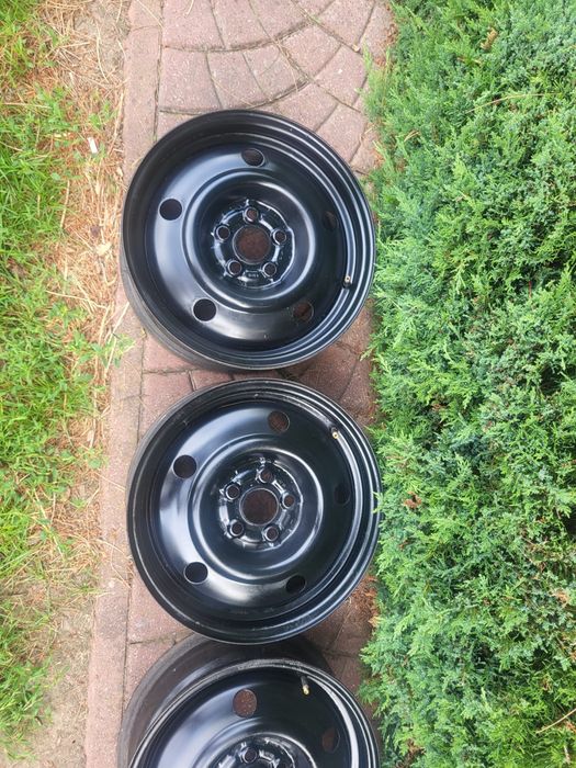 Felgi Czarne Stalowe Subaru 15 cali