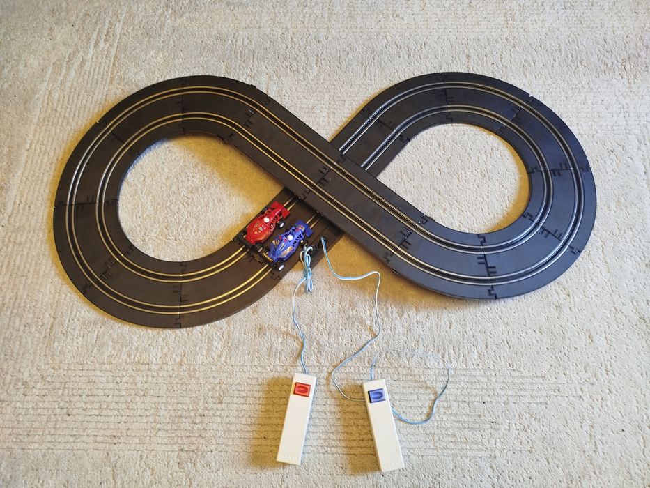 Гоначный трек - Speed Chase Battery operated Road racing