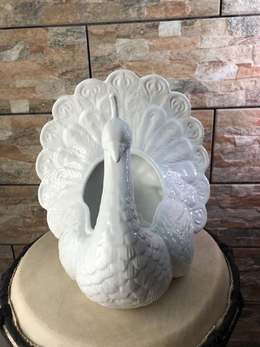 Porcelana duży biały gołąb Elpa Alcobace