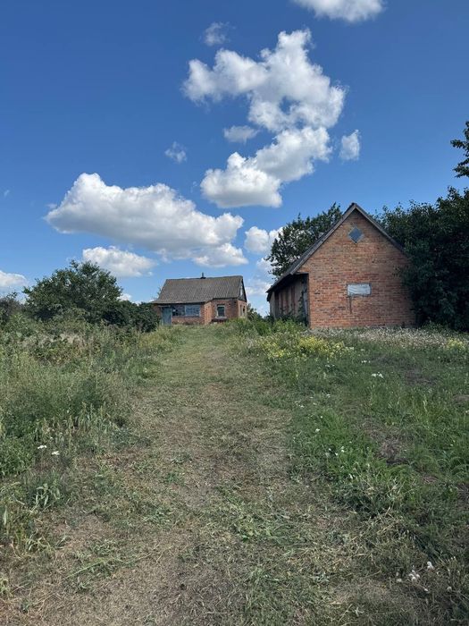 Продам участок під застройку