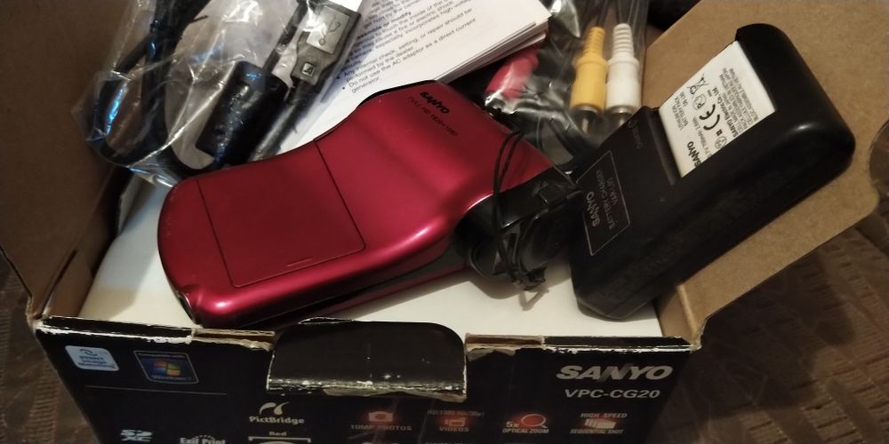 Відеокамера  Sanyo xActi FullHD (VPC-CG20) б/в
