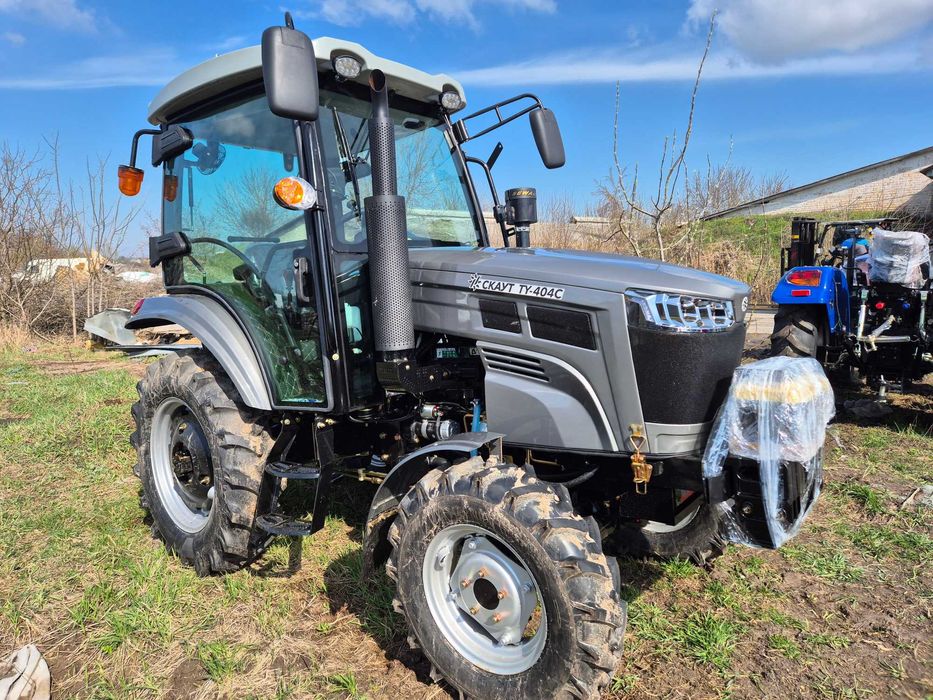 Трактор Скаут ТУ 404С 2024 года с ровным полом Доставка без предоплаты