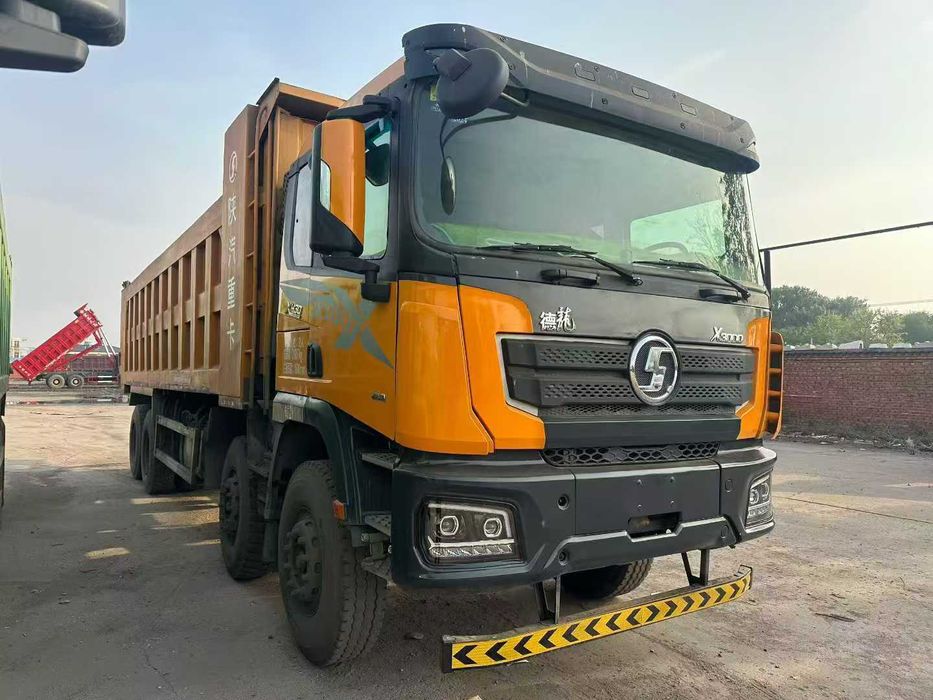 Самосвал  б/у  HOWO из Китая