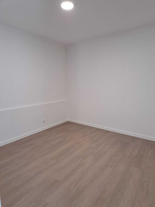 Apartamento T2 semi-novo  em Mangualde