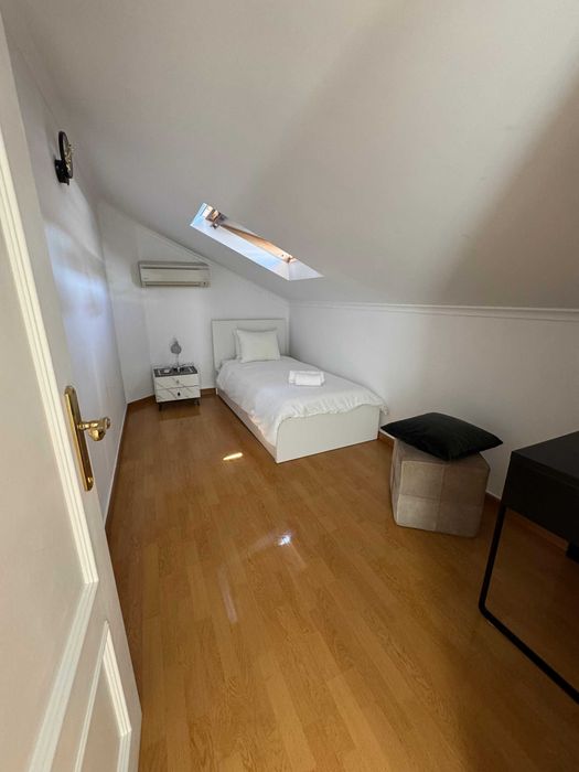 Suite em moradia com piscina nos Jardins da Parede