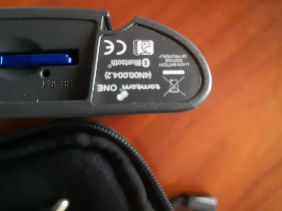 GPS TomTom One (4N00.004.2R) Com estojo e cabo de alimentação