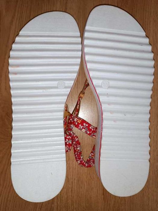 Sandálias Confortáveis de sola flexível, n.º 39 - NOVAS