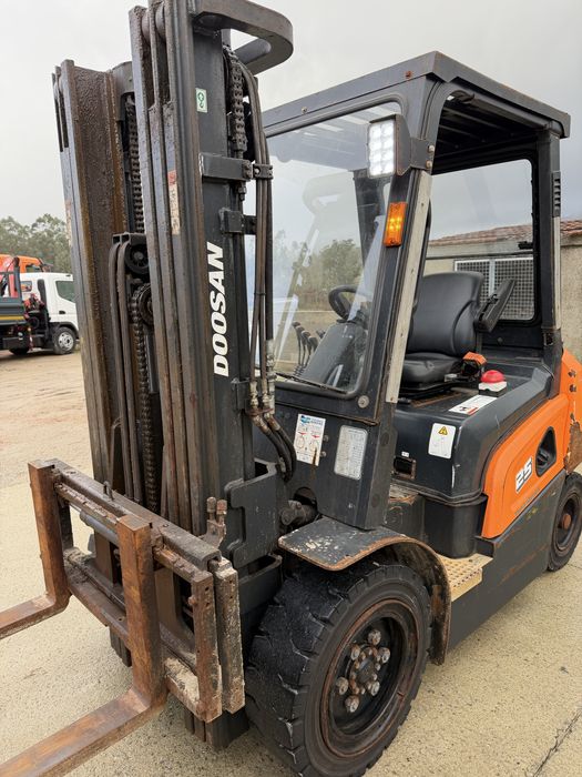 Empilhador Doosan de 2023 de 2.5 T Triplex