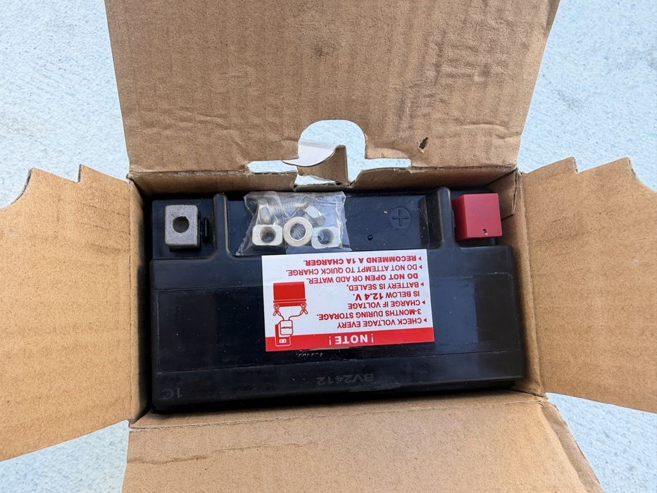 Bateria varta para moto .