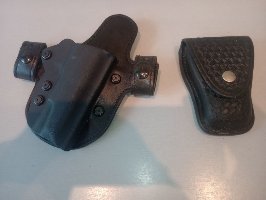 Kabury na pistolety ,rewolwer USA