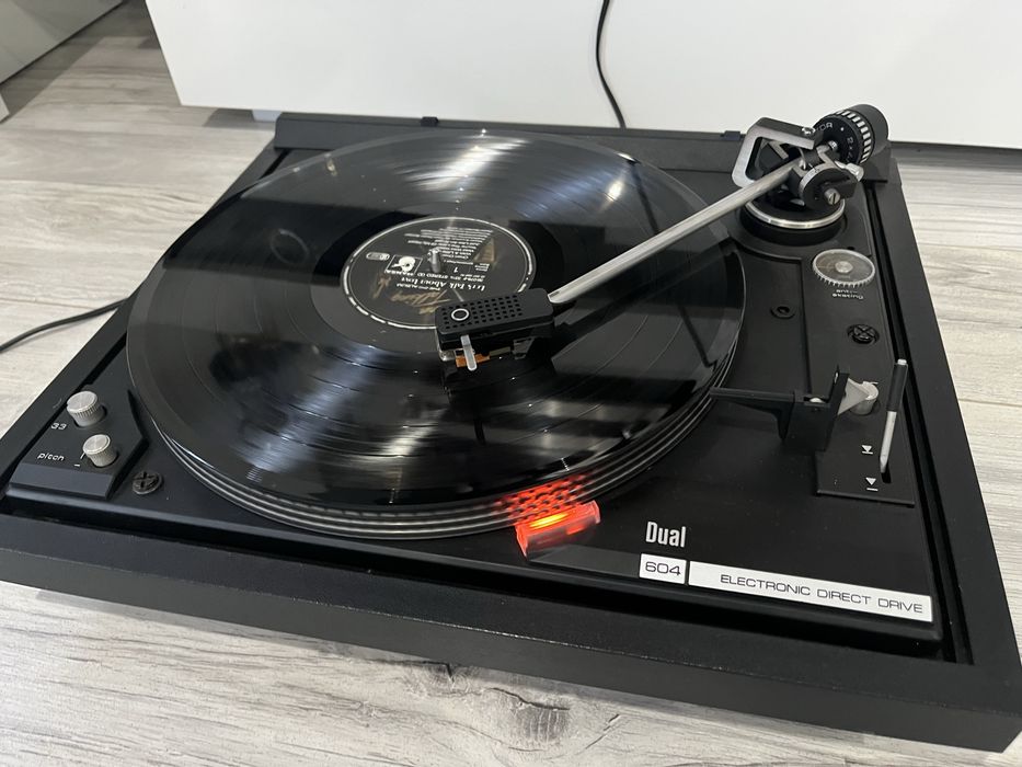 Gramofon Dual 604
