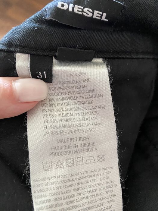 Джинсы черные