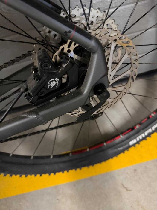 Bicicleta btt cube nova