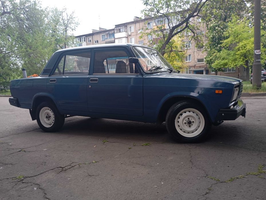 Продам авто ваз 2107