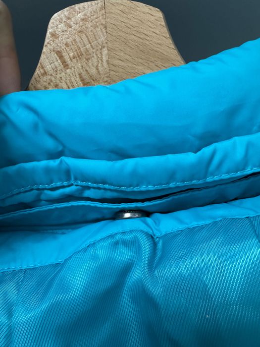 Kurtka zimowa Tommy Jeans – Pikowana z kapturem (XS/S)