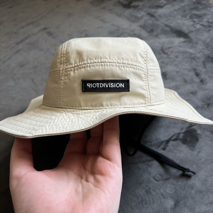 Панама Riot Division 58 ( вдягалась 2 рази )