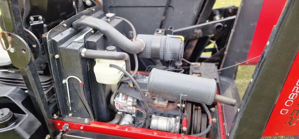 Traktorek kosiarka 4x4 Toro Groundsmaster 3280D Diesel 3 cyl z koszem