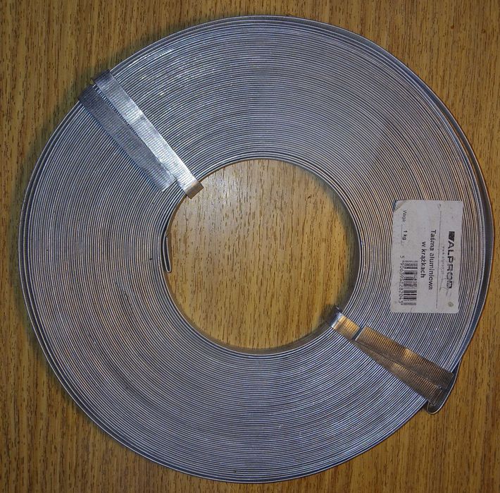 Taśma aluminiowa karbowana 10x1 mm. 1 kg. Instalacyjna.