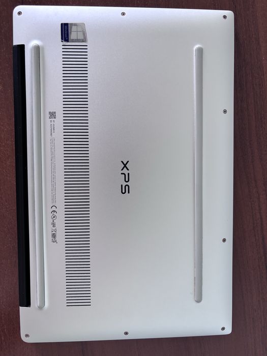 Ультрабук Dell xps 7390 13.3”  4К  i7  ОЗП-16  512Гб