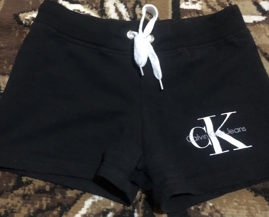 Шорты Calvin  Klein для девушки