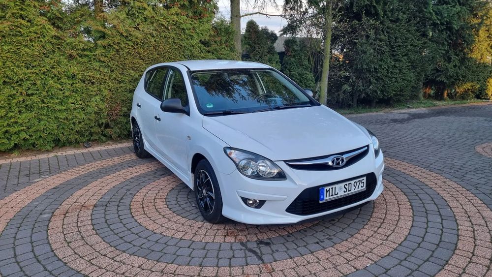 Hyundai I30 Hyundai i30 benzyna 109km 11640km