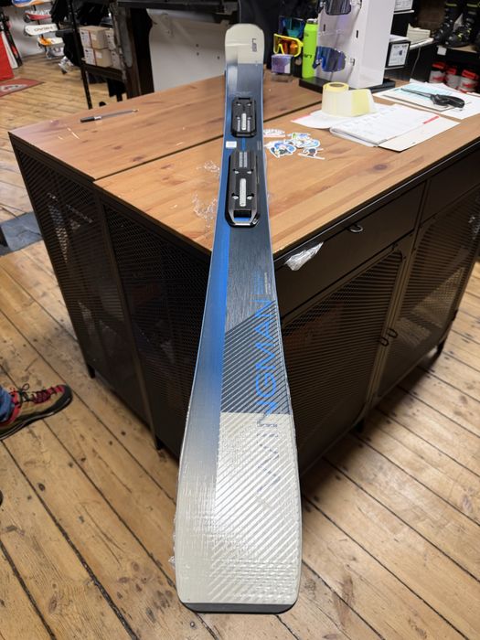 Narty ELAN Wingman 83 C