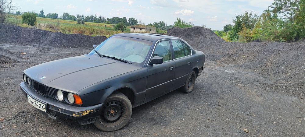 Продам БМВ е34 520i