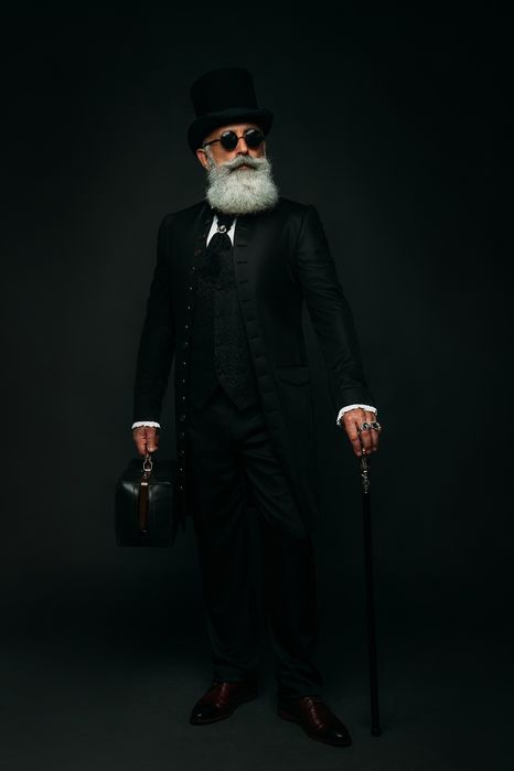 Прокат, оренда чоловічих костюмів, смокінгів, фраків