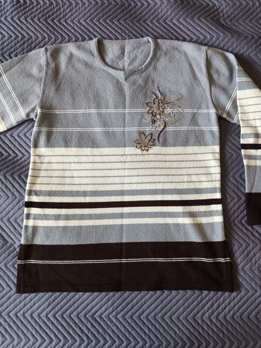 Sweter damski w paski