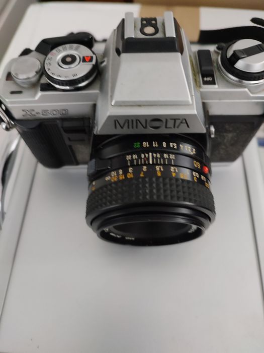 Máquina fotográfica minolta x500 de rolo