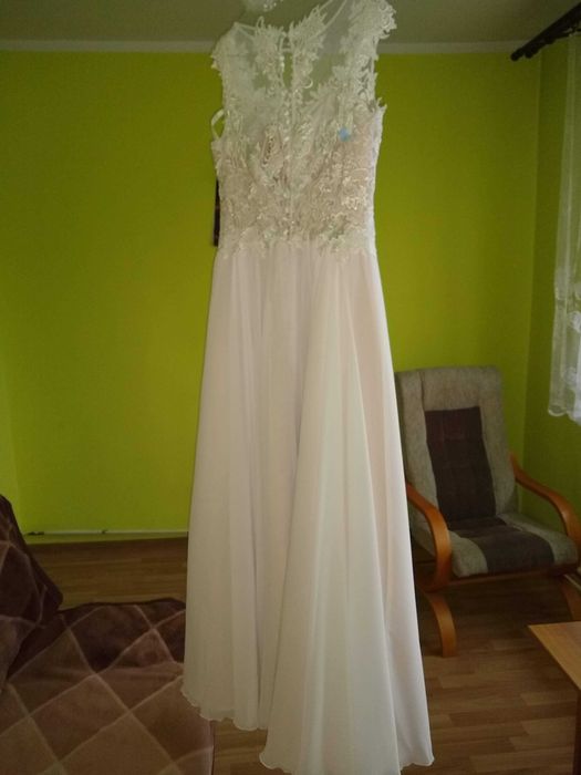 Sukienka ślubna roz.42