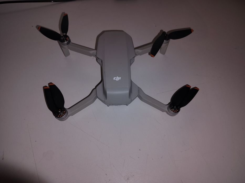 Dron DJI mini 4k