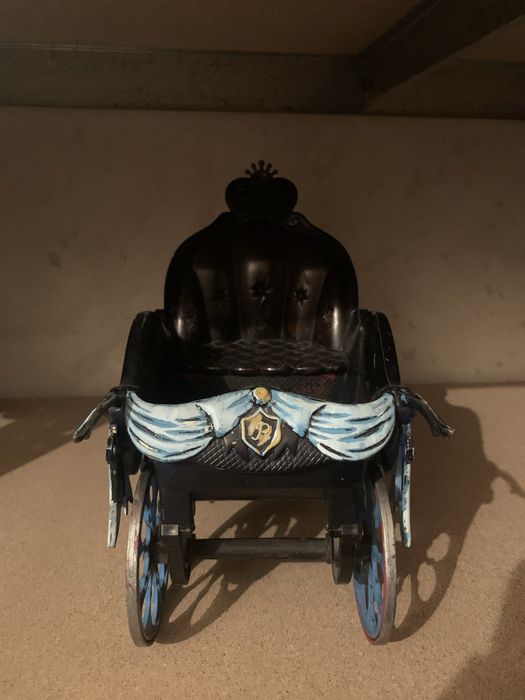 Шикарна карета для Барбі