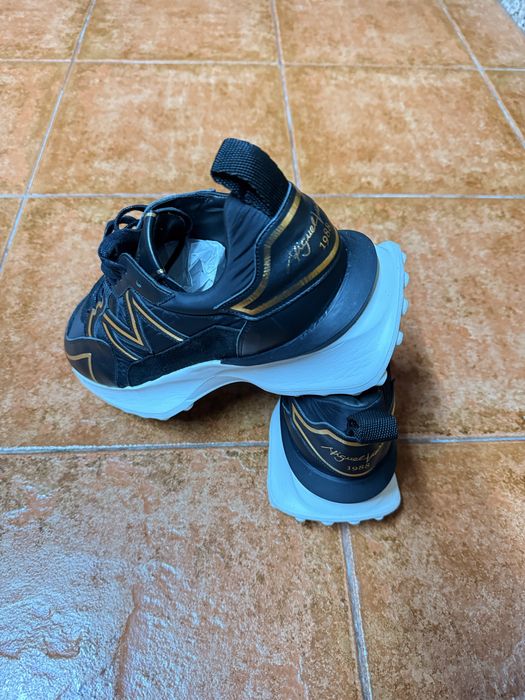 Sapatilhas MV tam. 43