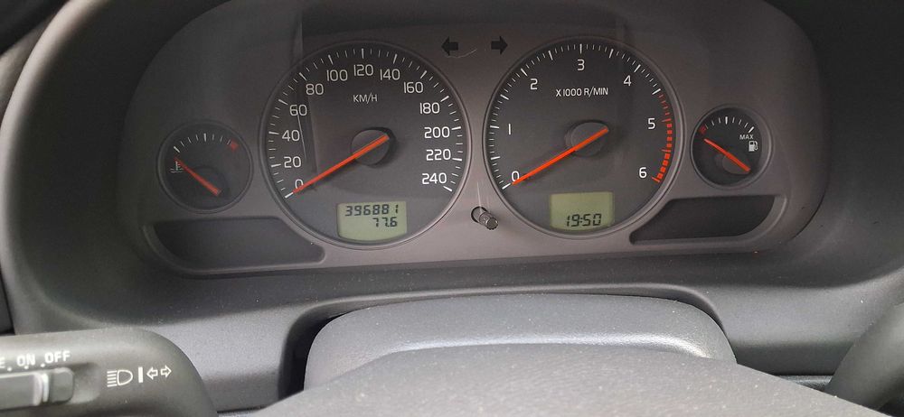 Volvo V40 1.9 115CV