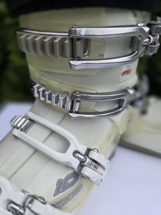 Sprzedam bardzo zadbane,super buty narciarskie Salomon  40 wkł 26-26.5