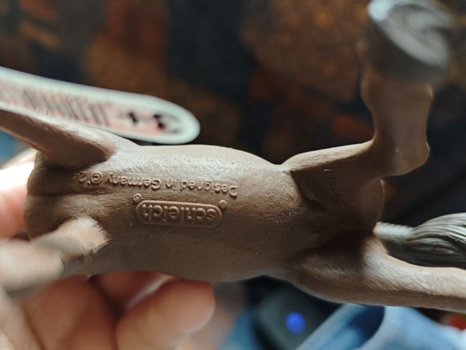 Лошадь оригинал Schleich