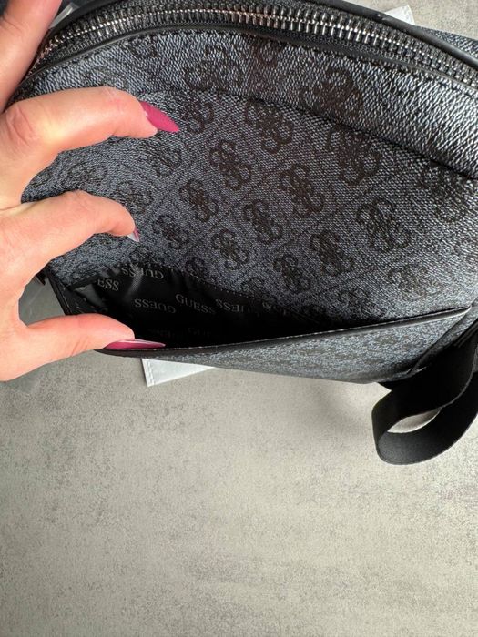 Сумка чоловіча Guess