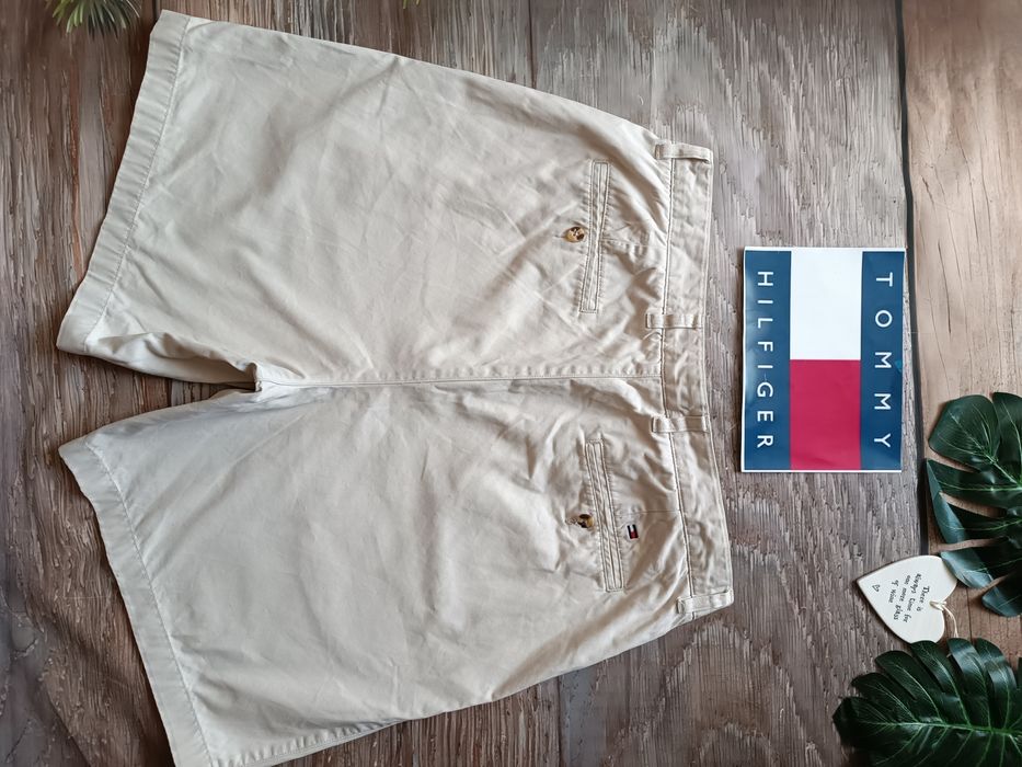 Брендові шорти  Tommy Hilfiger .  Р 48