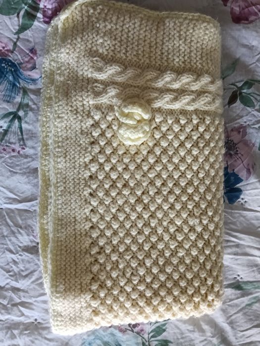 Manta amarela lã feita á mão