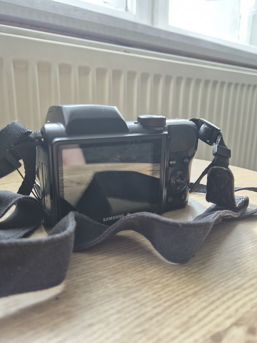 Aparat samsung WB100