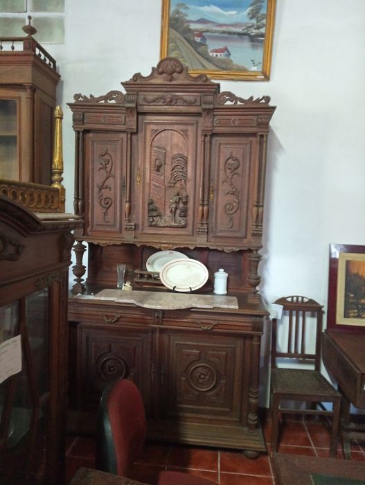 Recheio de loja de antiguidades