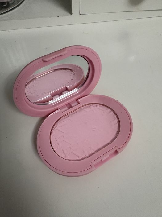 Puder Makeup Revolution